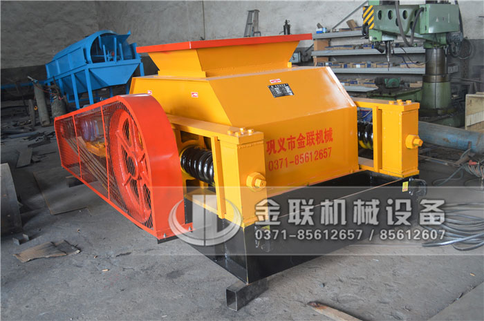 小型爪型強力破碎機投資少、見效快