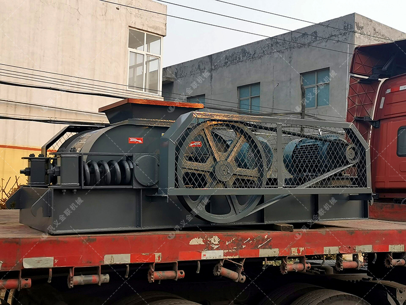 煤矸石雙齒輥破碎機產(chǎn)能多少？多少錢？